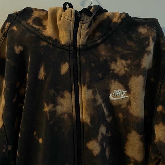 Nike Tie Dye Hoodie - Picture 2 of 4